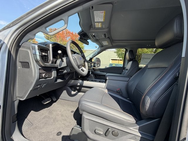 2027 Ford Super Duty F-250 LARIAT Crew Cab