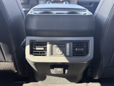 2027 Ford Super Duty F-250 LARIAT Crew Cab