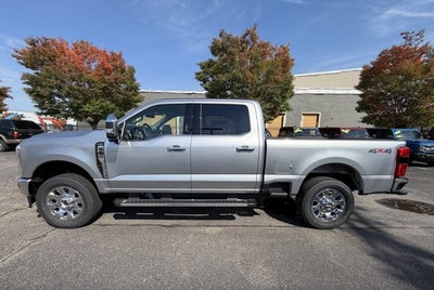 2027 Ford Super Duty F-250 LARIAT Crew Cab