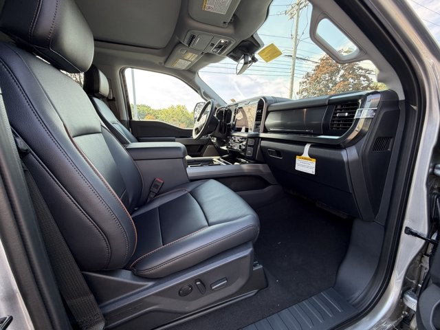 2027 Ford Super Duty F-250 LARIAT Crew Cab