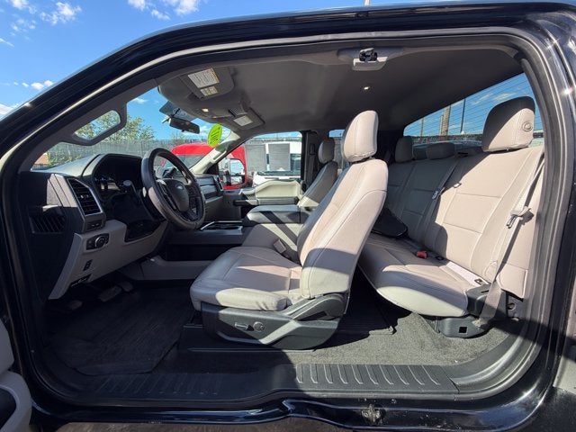 2017 Ford Super Duty F-250 SRW XLT