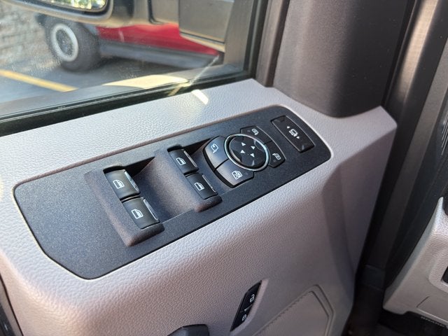 2017 Ford Super Duty F-250 SRW XLT