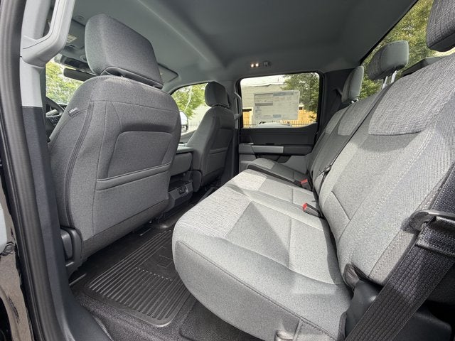 2027 Ford Super Duty F-250 XLT Crew Cab