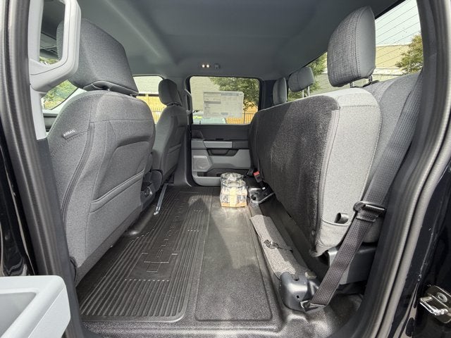 2027 Ford Super Duty F-250 XLT Crew Cab