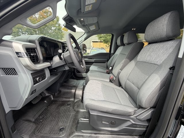 2027 Ford Super Duty F-250 XLT Crew Cab