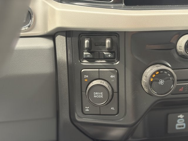 2027 Ford Super Duty F-250 XLT Crew Cab
