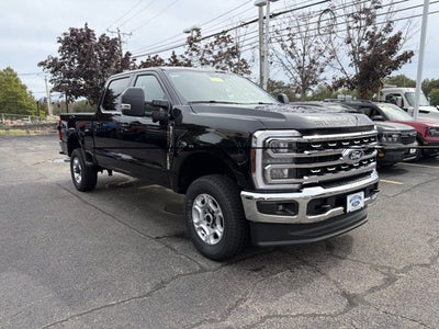 2027 Ford Super Duty F-250 XLT Crew Cab