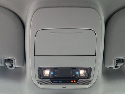 2027 Ford Super Duty F-250 XLT Crew Cab