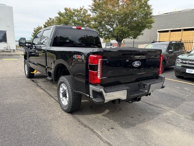 2027 Ford Super Duty F-250 XLT Crew Cab