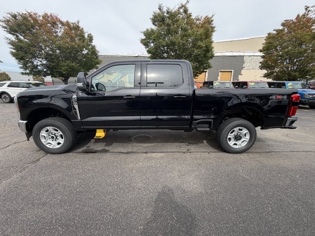2027 Ford Super Duty F-250 XLT Crew Cab