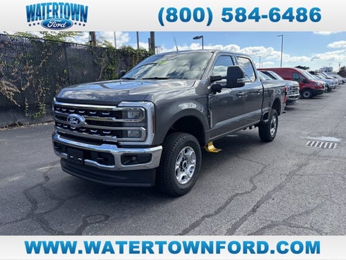 2027 Ford Super Duty F-250 XLT Crew Cab