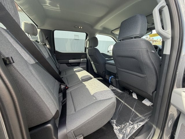 2027 Ford Super Duty F-250 XLT Crew Cab