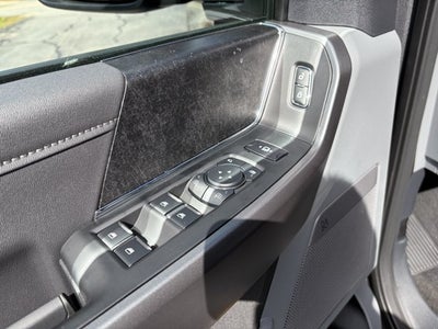 2027 Ford Super Duty F-250 XLT Crew Cab