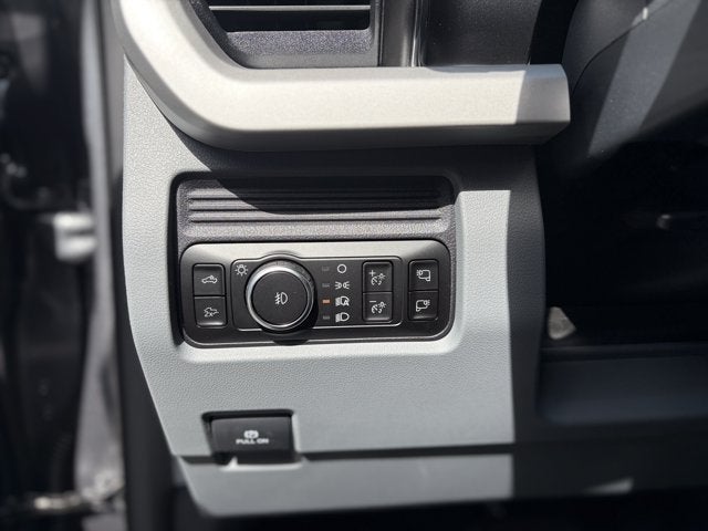 2027 Ford Super Duty F-250 XLT Crew Cab