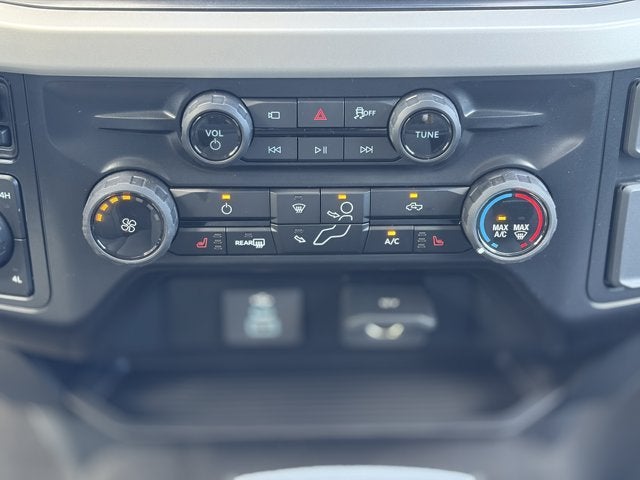 2027 Ford Super Duty F-250 XLT Crew Cab