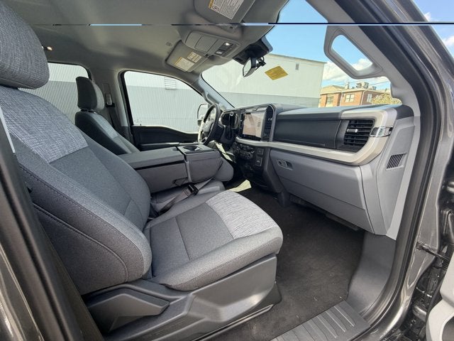 2027 Ford Super Duty F-250 XLT Crew Cab