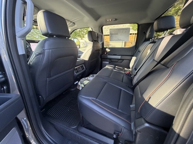 2027 Ford Super Duty F-250 LARIAT Crew Cab