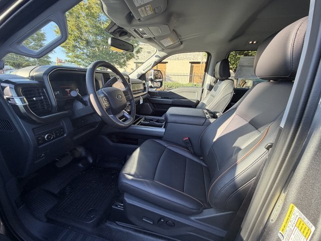 2027 Ford Super Duty F-250 LARIAT Crew Cab