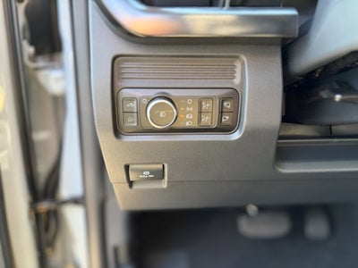 2027 Ford Super Duty F-250 LARIAT Crew Cab
