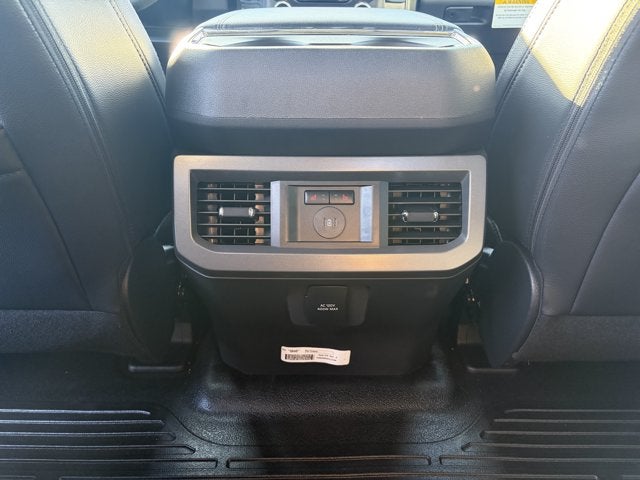 2027 Ford Super Duty F-250 LARIAT Crew Cab