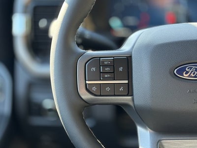 2027 Ford Super Duty F-250 LARIAT Crew Cab