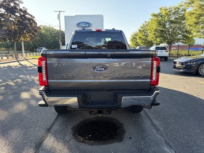 2027 Ford Super Duty F-250 LARIAT Crew Cab