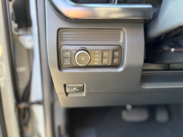 2027 Ford Super Duty F-250 LARIAT Crew Cab