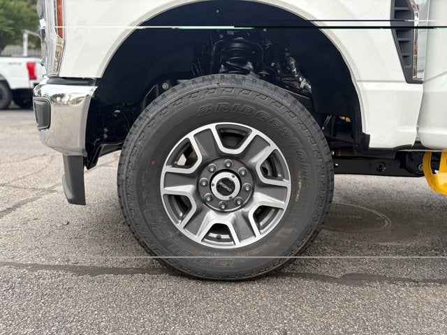 2027 Ford Super Duty F-250 LARIAT Crew Cab