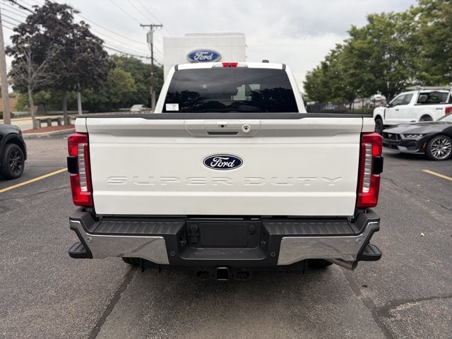 2027 Ford Super Duty F-250 LARIAT Crew Cab