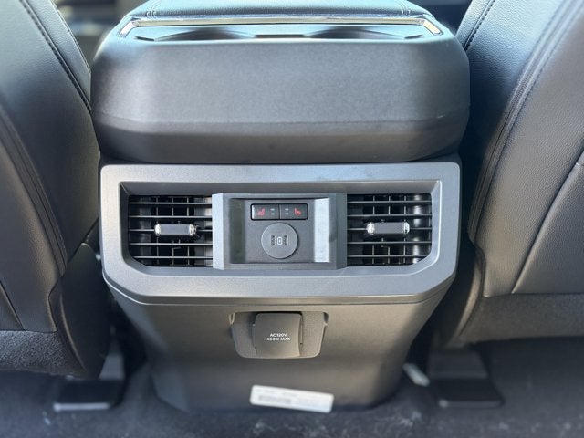 2027 Ford Super Duty F-250 LARIAT Crew Cab