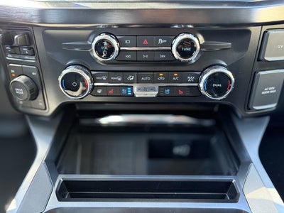 2027 Ford Super Duty F-250 LARIAT Crew Cab