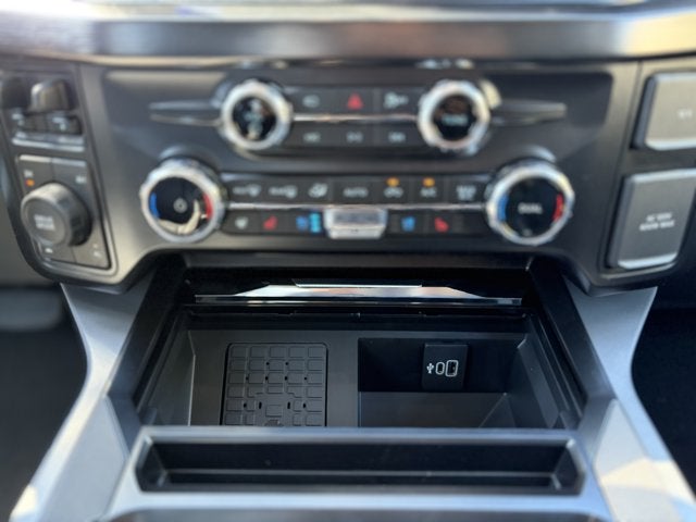 2027 Ford Super Duty F-250 LARIAT Crew Cab