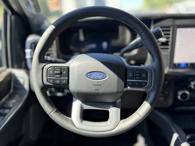 2027 Ford Super Duty F-250 LARIAT Crew Cab