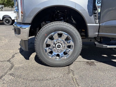2027 Ford Super Duty F-250 LARIAT Crew Cab