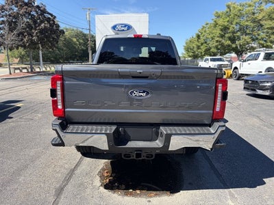 2027 Ford Super Duty F-250 LARIAT Crew Cab