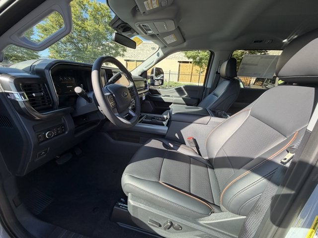 2027 Ford Super Duty F-250 LARIAT Crew Cab