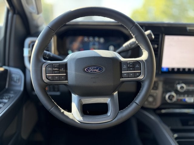 2027 Ford Super Duty F-250 LARIAT Crew Cab