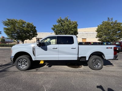 2027 Ford Super Duty F-250 LARIAT Crew Cab