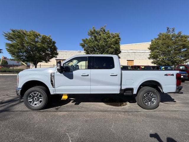 2027 Ford Super Duty F-250 LARIAT Crew Cab
