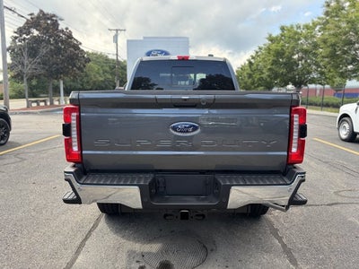 2026 Ford Super Duty F-350 SRW LARIAT