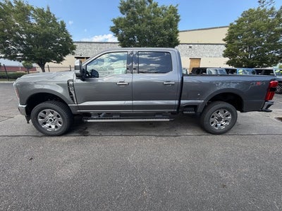 2026 Ford Super Duty F-350 SRW LARIAT