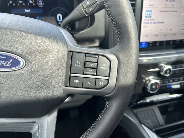 2025 Ford Super Duty F-350 SRW LARIAT (Manager Demo)