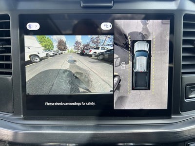 2025 Ford Super Duty F-350 SRW LARIAT (Manager Demo)