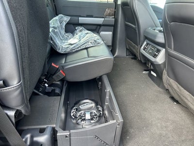 2025 Ford Super Duty F-350 SRW LARIAT (Manager Demo)