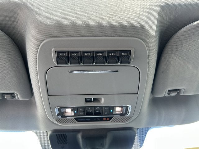 2025 Ford Super Duty F-350 SRW LARIAT (Manager Demo)