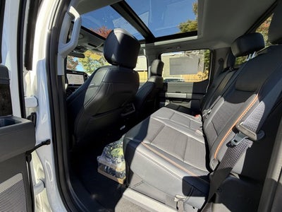 2027 Ford Super Duty F-350 SRW LARIAT