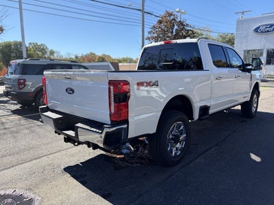 2027 Ford Super Duty F-350 SRW LARIAT