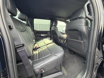 2027 Ford Super Duty F-350 SRW Platinum