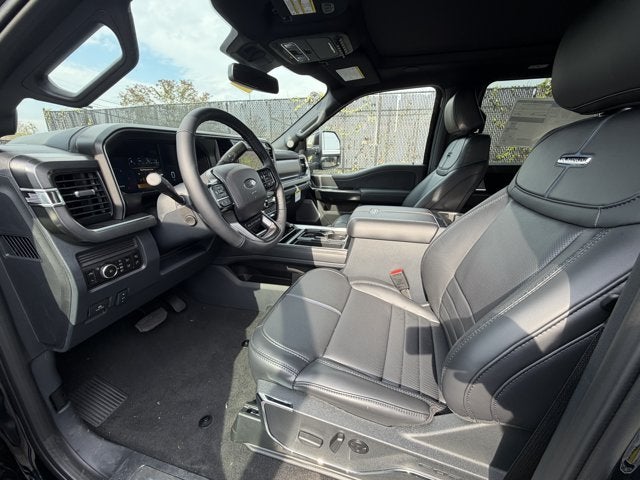 2027 Ford Super Duty F-350 SRW Platinum