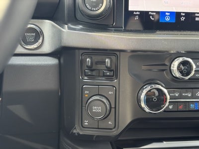 2027 Ford Super Duty F-350 SRW Platinum